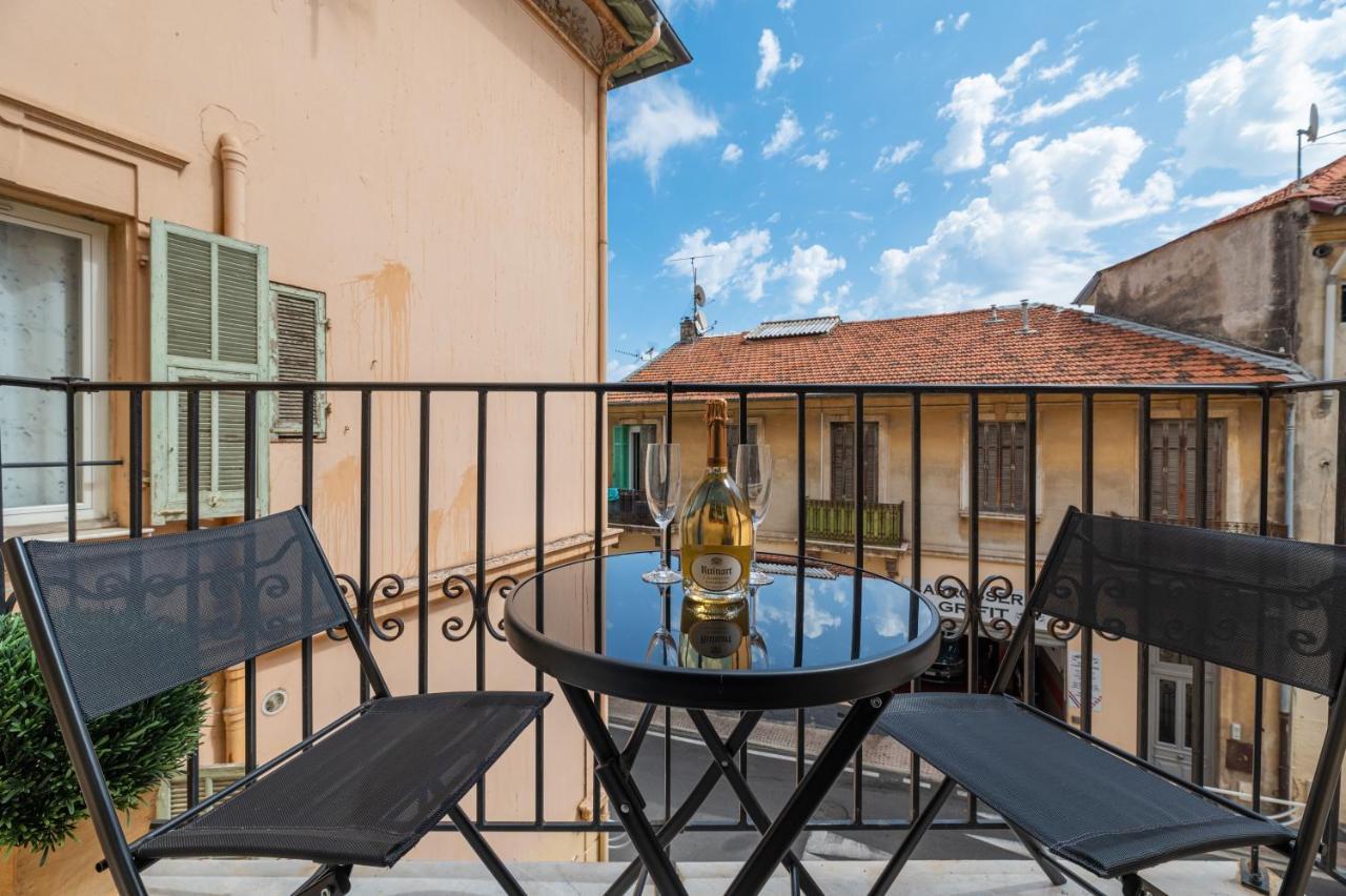Superbe Appartement Avec Balcon Proche Monaco Beausoleil Luaran gambar